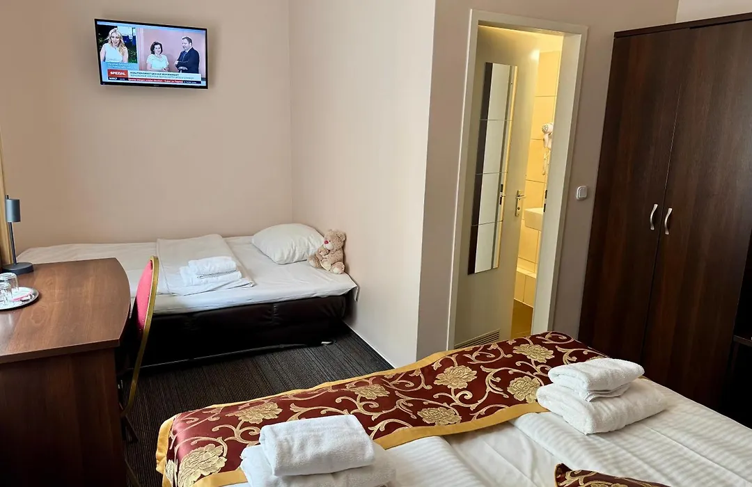 Atlas Berlin Hotel-1